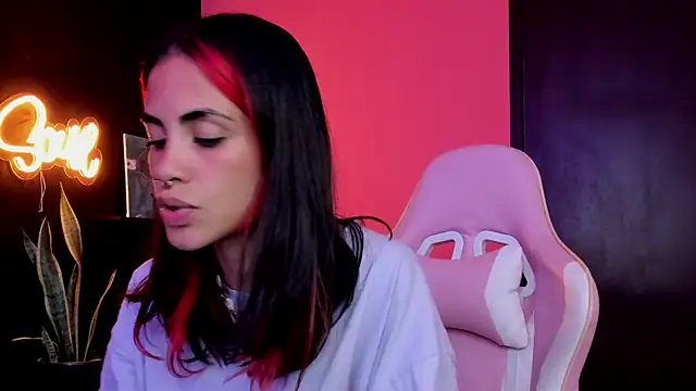 Juanadearco5 online show from 09.10.25