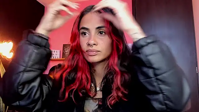 Juanadearco5 online show from 09.14.25