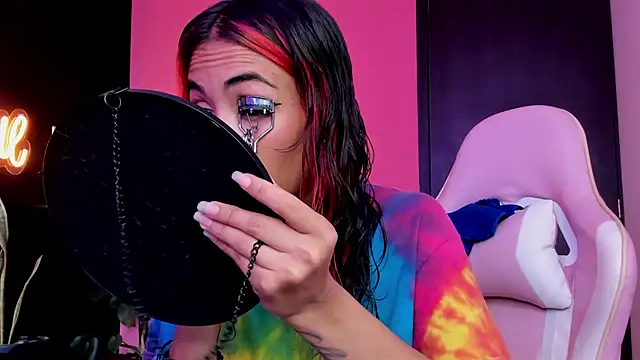 Juanadearco5 online show from 09.15.25