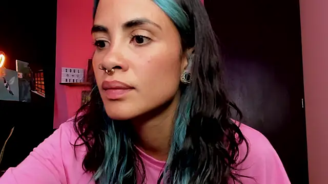 Juanadearco5 online show from 09.26.25