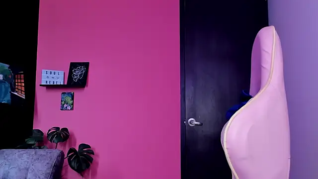 Juanadearco5 online show from 10.11.25