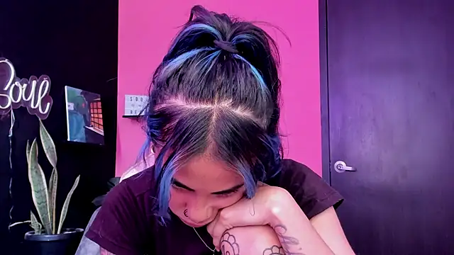 Juanadearco5 online show from 11.10.25