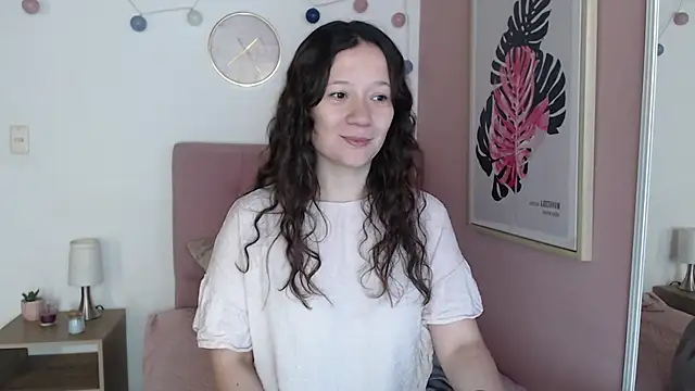 Snapshot of lanna_1878 chatting on 06.15.26 lanna 1878 online show from 06.15.26