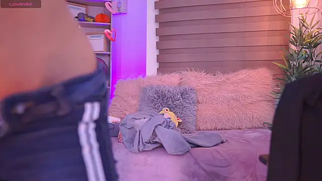 madelyn rose  online show from 09.12.25