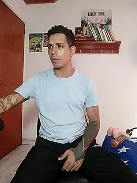 Snapshot of chero_95 chatting on 11.22.25 chero 95 online show from 11.22.25