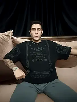 arenn1997 online show from 10.11.25