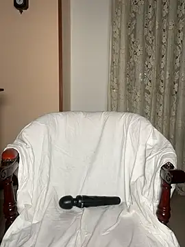 SierraFox  online show from 03.05.25