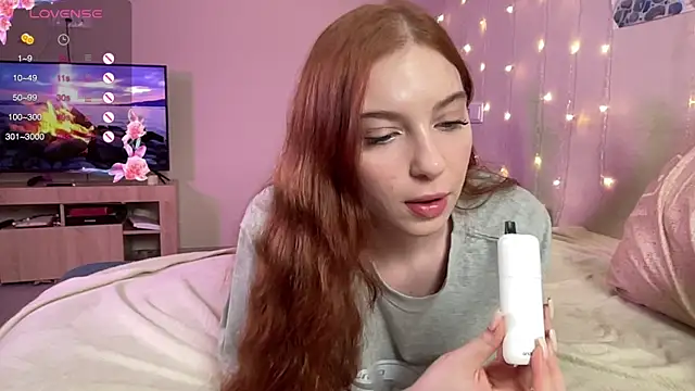 cinnabon girls online show from 01.17.25