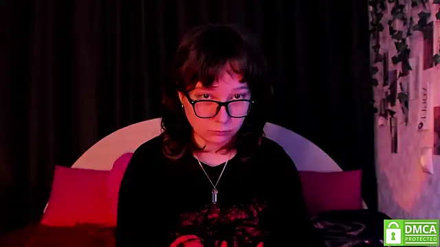 dreamgirllovee online show from 10.15.25