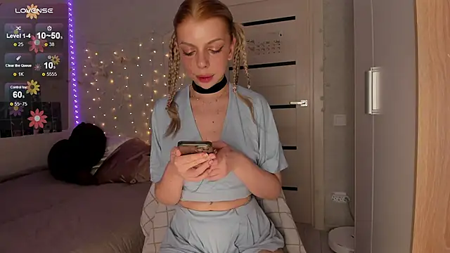 Snapshot of Hannah_Carr chatting on 02.19.25 Hannah Carr online show from 02.19.25