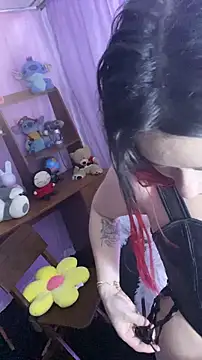 corallwells online show from 12.13.25