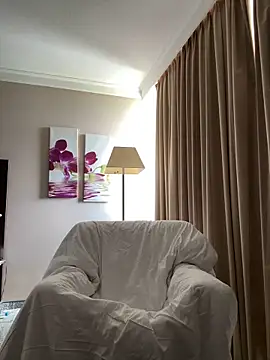 LenaundLeon online show from 04.19.26