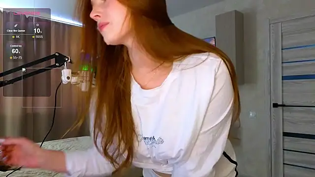 Snapshot of Meow_babe chatting on 06.16.26 Meow babe online show from 06.16.26