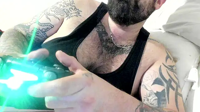 chubbycloudybottom online show from 12.18.25