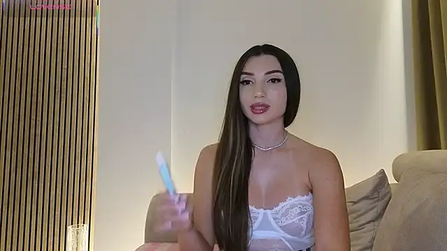 ReyaSophia online show from 06.19.26