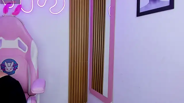 emilymiller tcw online show from 03.14.25