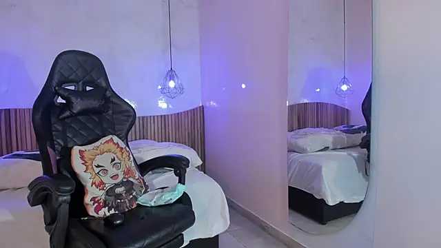 IamNayuta online show from 03.25.26