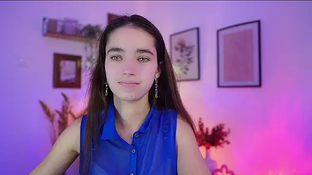 Gia Paige18 online show from 10.30.25