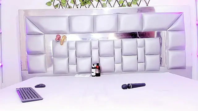 Snapshot of sweetebonny1 chatting on 03.04.26 sweetebonny1 online show from 03.04.26