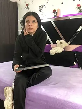 1lovelygirls online show from 10.02.25