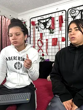 1lovelygirls online show from 12.15.25