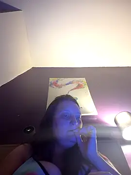 Snapshot of slutty_crystal_ chatting on 09.26.25 slutty crystal  online show from 09.26.25