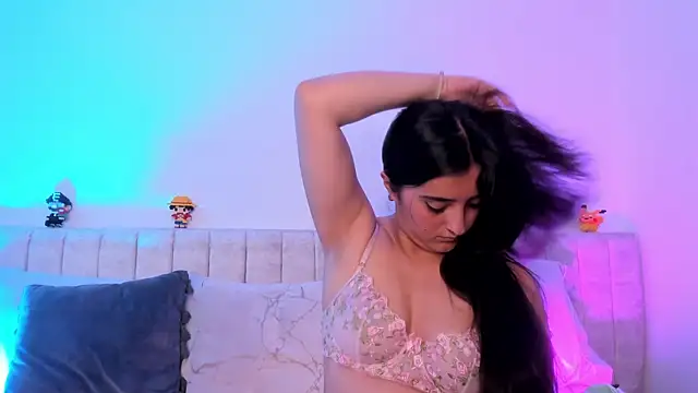 Kathia Morelli online show from 03.05.25