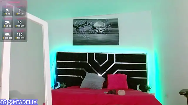 -MiaDelight- online show from 03.31.26