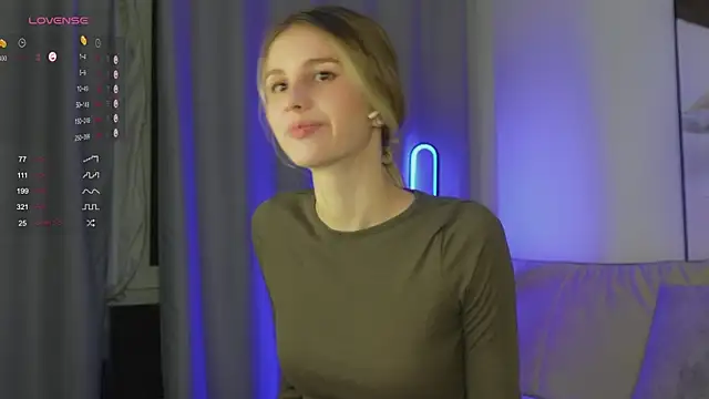 Fluffy-Angel online show from 10.27.25