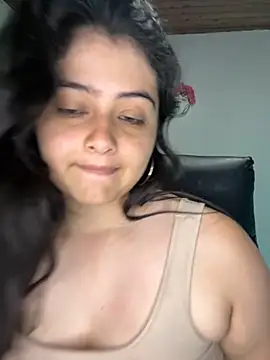 Stephania 18 online show from 09.21.25