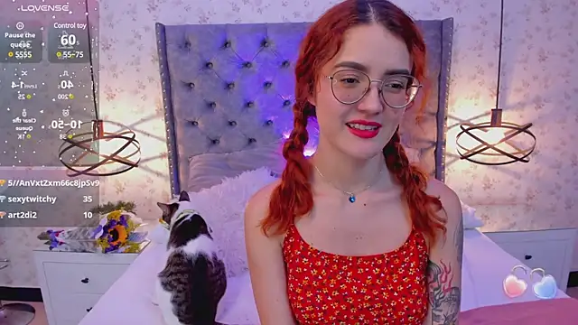 Snapshot of MiaWinx chatting on 01.31.25 MiaWinx online show from 01.31.25