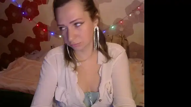 Snapshot of Queen_Daenerys chatting on 11.09.25 Queen Daenerys online show from 11.09.25