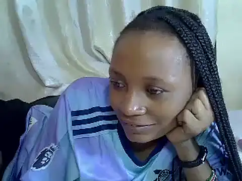 SpicyPetite online show from 02.16.25