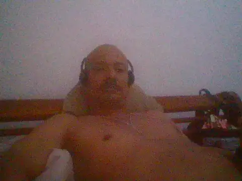 Snapshot of snoppie chatting on 02.02.26 snoppie online show from 02.02.26
