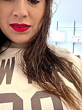 GatitaXD27 online show from 10.18.25