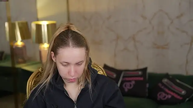 Linda054 online show from 11.07.25