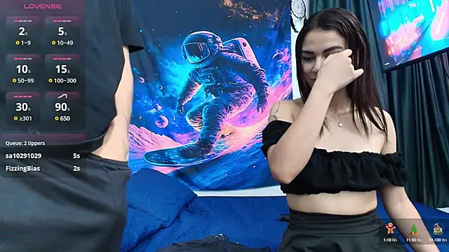 Snapshot of HotCouple_697 chatting on 01.05.25 HotCouple 697 online show from 01.05.25