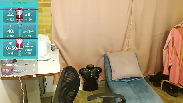 Snapshot of emitaa17228o chatting on 12.24.24 emitaa17228o online show from 12.24.24