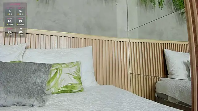 Lana Lann online show from 09.29.25