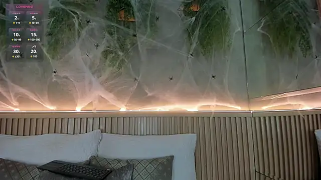 Lana Lann online show from 10.13.25