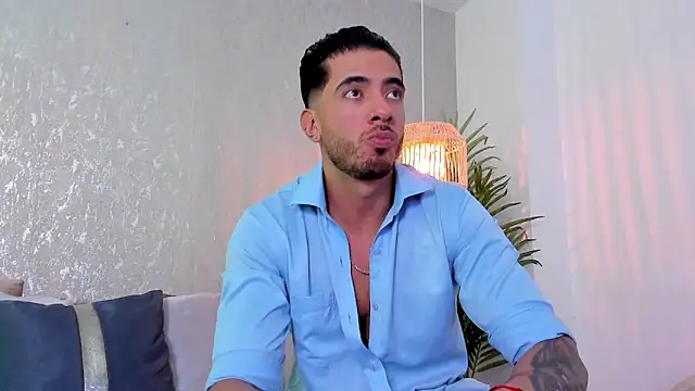 Snapshot of Nate_franco chatting on 10.03.25 Nate franco online show from 10.03.25