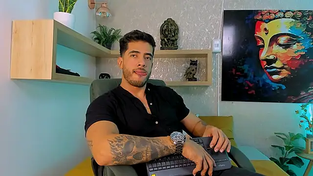 Snapshot of Nate_franco chatting on 10.30.25 Nate franco online show from 10.30.25