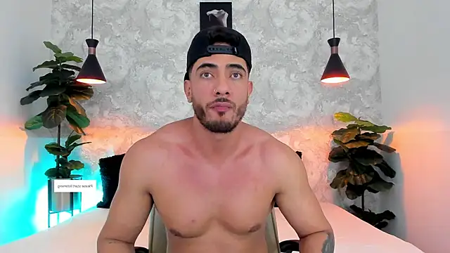 Snapshot of Nate_franco chatting on 11.07.25 Nate franco online show from 11.07.25