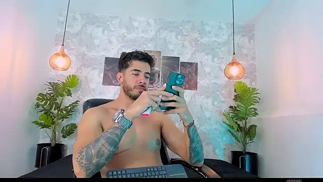 Snapshot of Nate_franco chatting on 11.12.25 Nate franco online show from 11.12.25