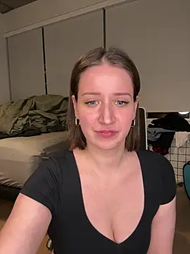 nerdynina online show from 12.15.24