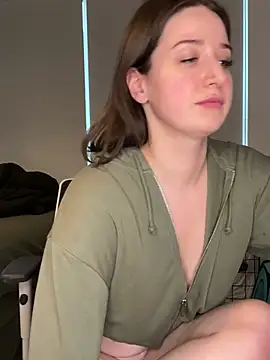 nerdynina online show from 02.16.25