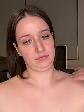 nerdynina online show from 02.24.25