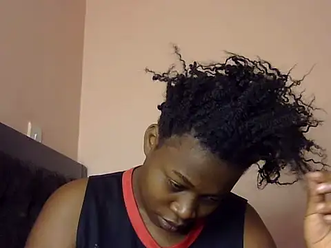 Snapshot of Horny-pretty chatting on 02.18.25 Horny-pretty online show from 02.18.25