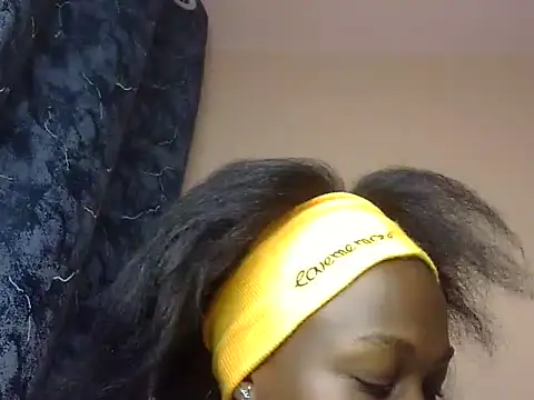 Horny-pretty online show from 04.17.26