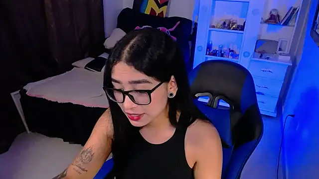 Snapshot of thalia_066 chatting on 09.25.25 thalia 066 online show from 09.25.25